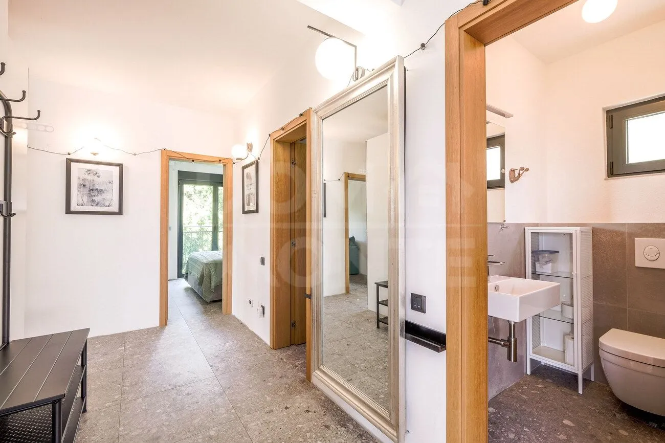 Prodaja, trosoban stan, 77m², Centar, Tivat
