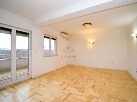 Izdavanje, dvosoban stan, 120m², Stari Aerodrom, Podgorica