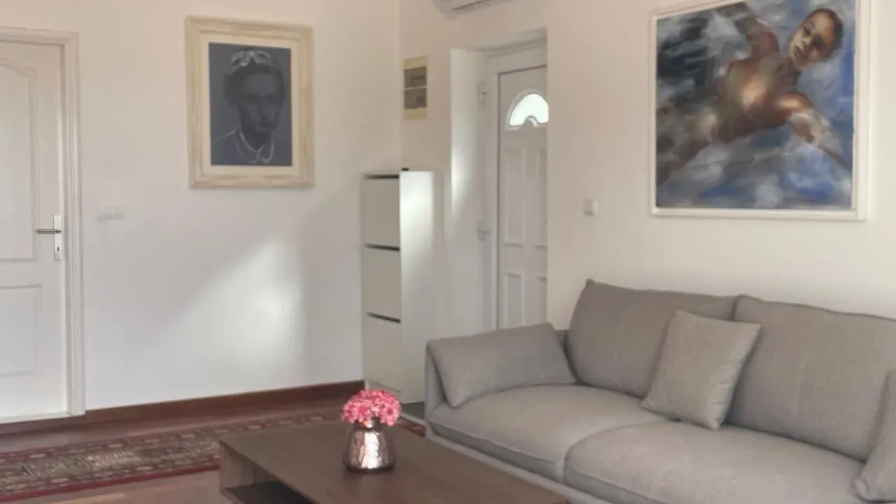 Rent, one bedroom apartment, 60m², Tivat, Crna Gora