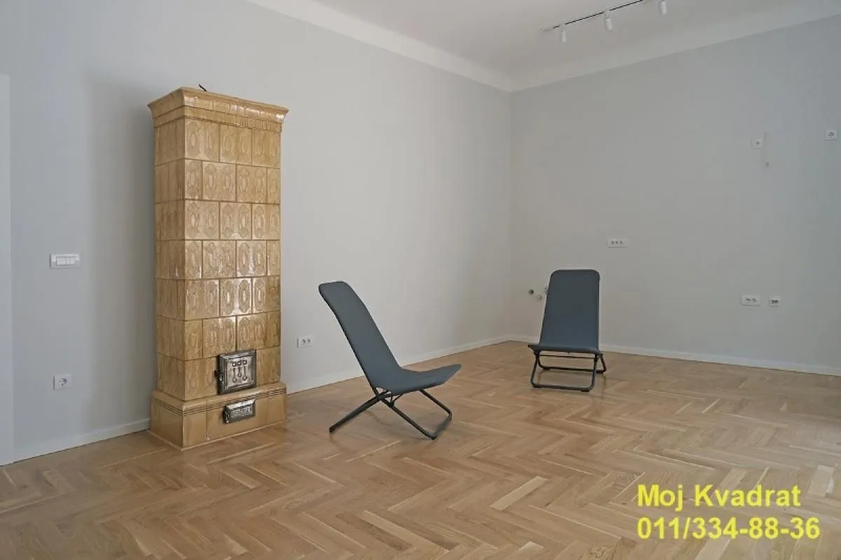 Izdavanje, dvosoban stan, 53m², Obilićev Venac, Beograd