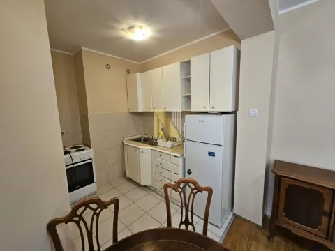 Izdavanje, jednosoban stan, 42m², Rotkvarija, Novi Sad Sve Podlokacije - image 7
