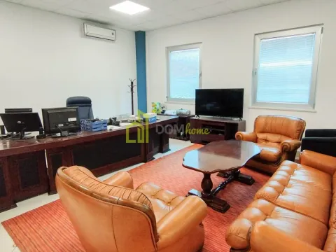 Izdavanje, poslovni prostor, 660m², Tuzi, Podgorica - image 3