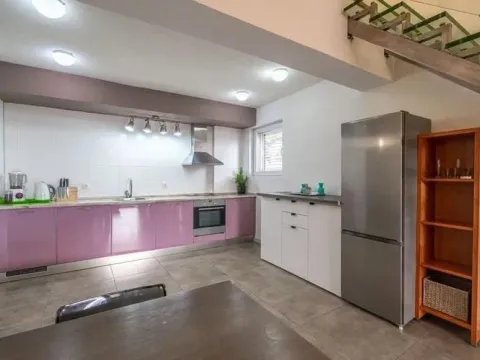 Prodaja, dvosoban stan, 98m², Budva, Crna Gora - image 26