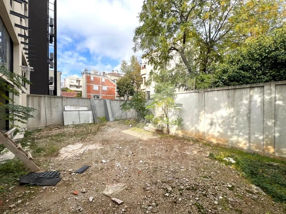 Rent, office space, 124m², Centar, Podgorica