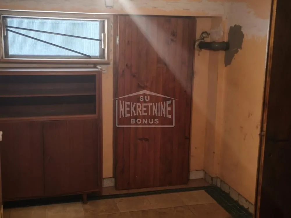 Prodaja, kuća, 190m², Novo Selo, Subotica