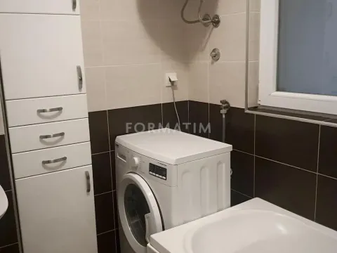 Izdavanje, dvosoban stan, 72m², Savski Venac, Beograd - image 3