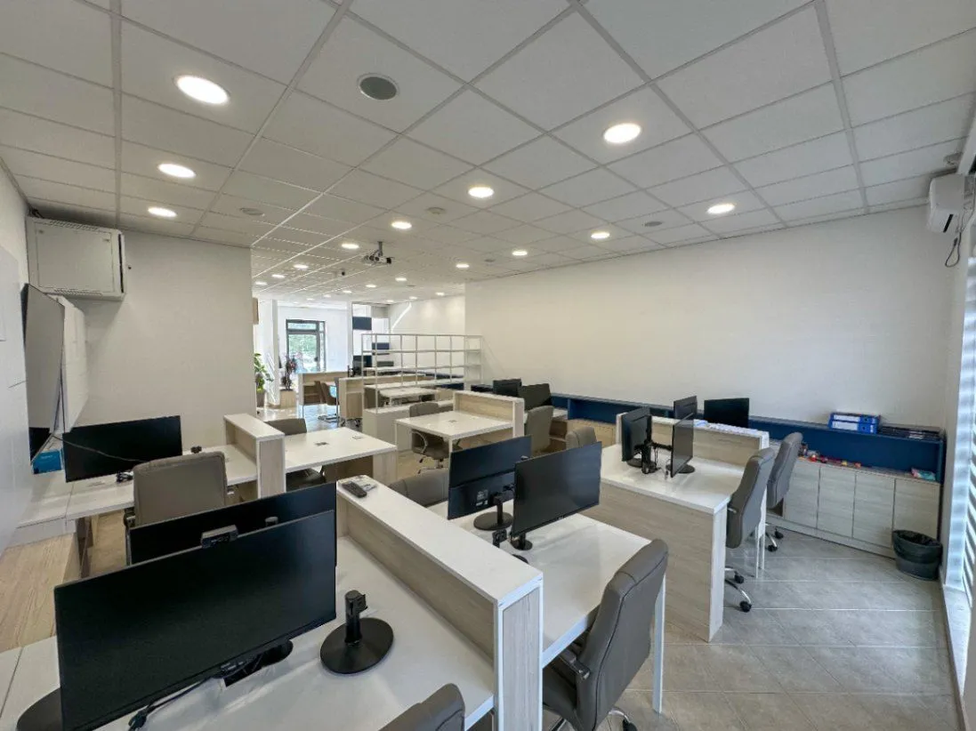 Rent, office space, 98m², Stari Aerodrom, Podgorica