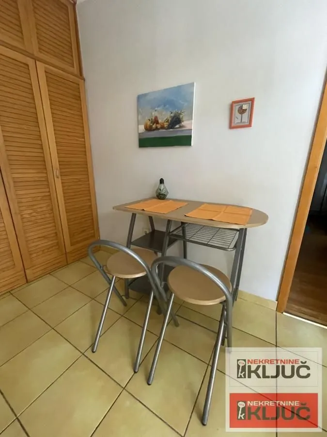 Prodaja, jednosoban stan, 26m², Centar, Novi Sad
