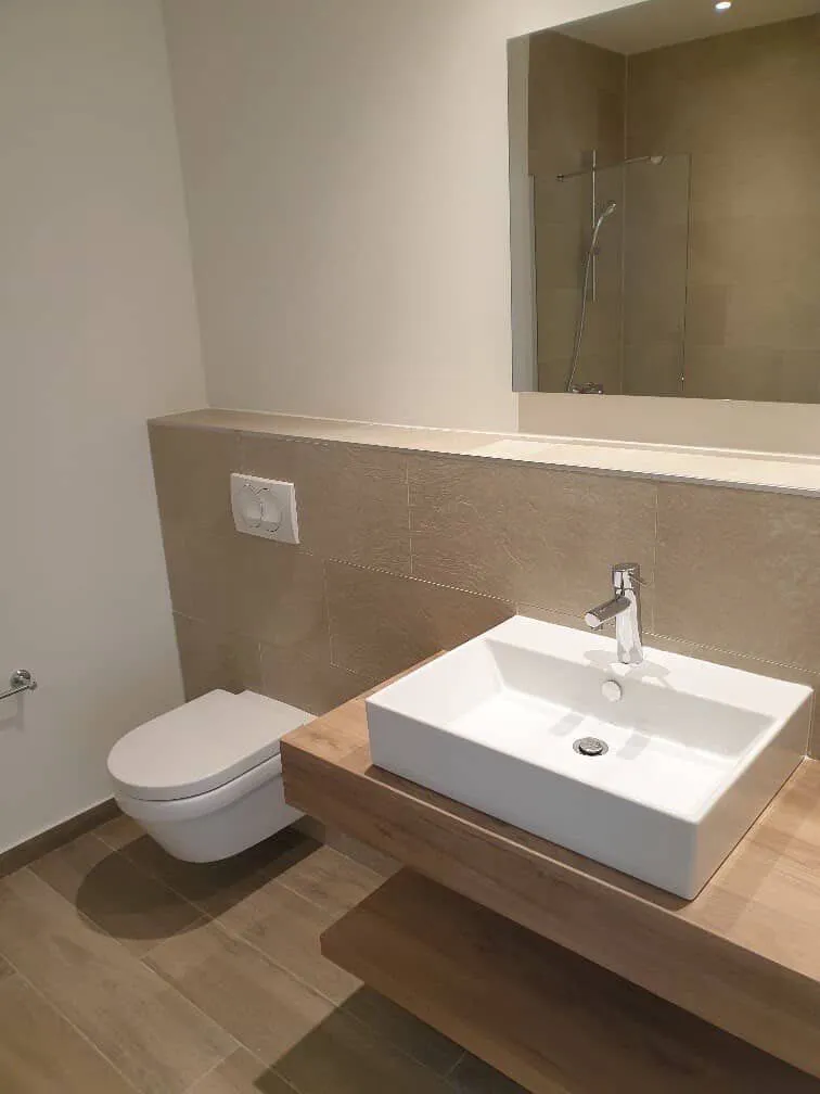 Izdavanje, jednosoban stan, 83m², Luštica Bay, Tivat
