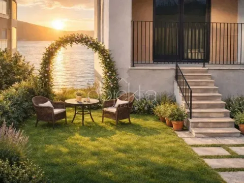 Prodaja, stan, 96m², Tivat, Crna Gora - image 2