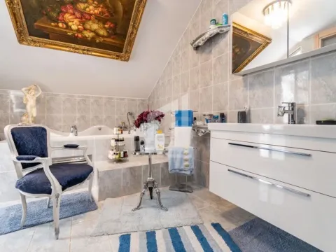 Izdavanje, kuća, 360m², Gorica C, Podgorica - image 10