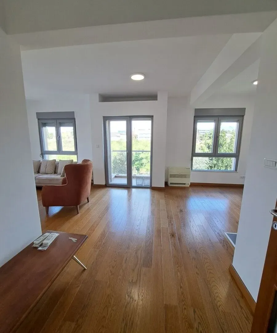 Rent, office space, 80m², Zabjelo, Podgorica