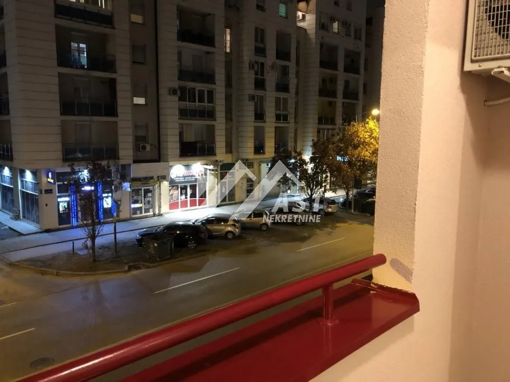 Izdavanje, jednosoban stan, 23m², Grbavica, Novi Sad Sve Podlokacije
