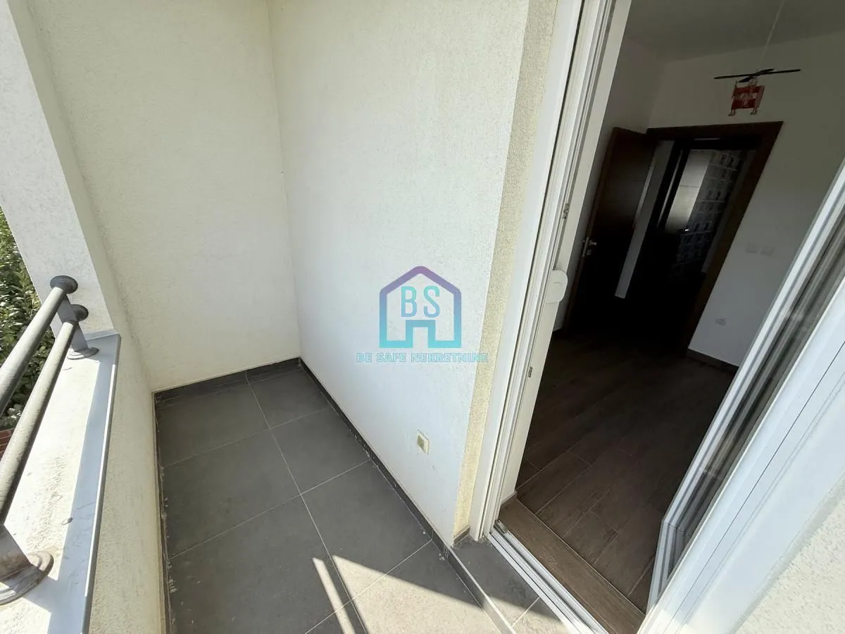 Prodaja, četvorosoban stan, 73m², Alibegovac, Petrovaradin