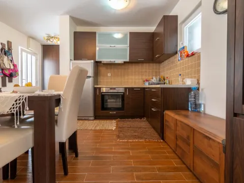 Prodaja, kuća, 267m², Tivat, Crna Gora - image 7