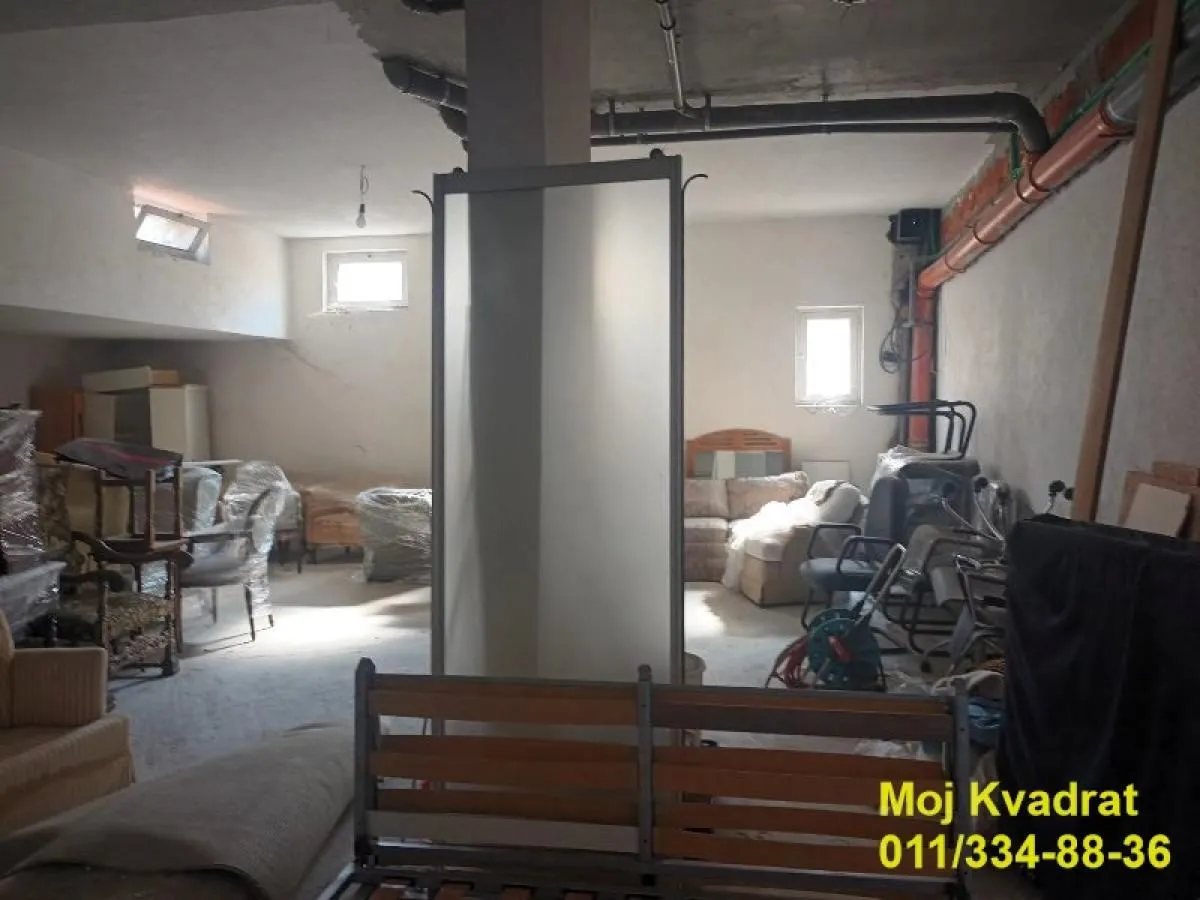 Sale, office space, 171m², Uciteljsko Naselje, Zvezdara Sve Podlokacije