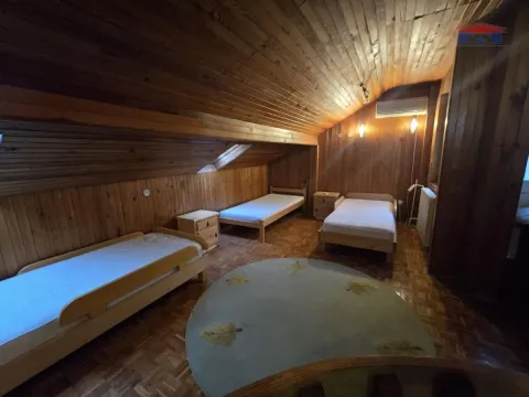 Izdavanje, trosoban stan, 80m², Centar, Novi Sad - image 9