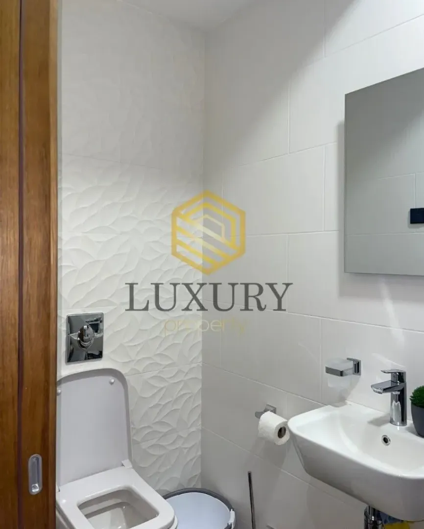 Izdavanje, dvosoban stan, 72m², Ljubović, Podgorica