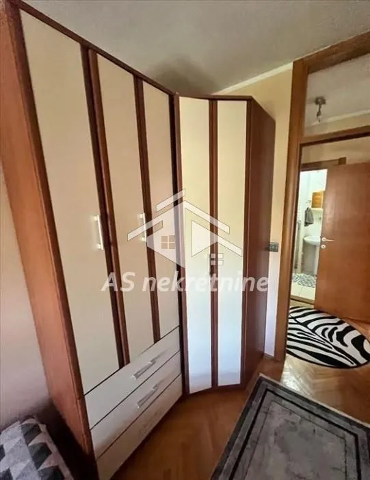 Izdavanje, dvosoban stan, 44m², Novi Beograd Blok 63, Novi Beograd Sve Podlokacije