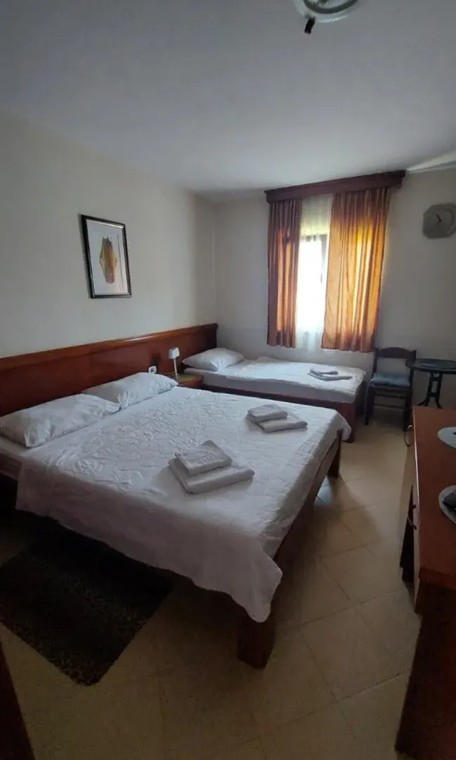 Rent, studio apartment, 24m², Dubovica, Budva