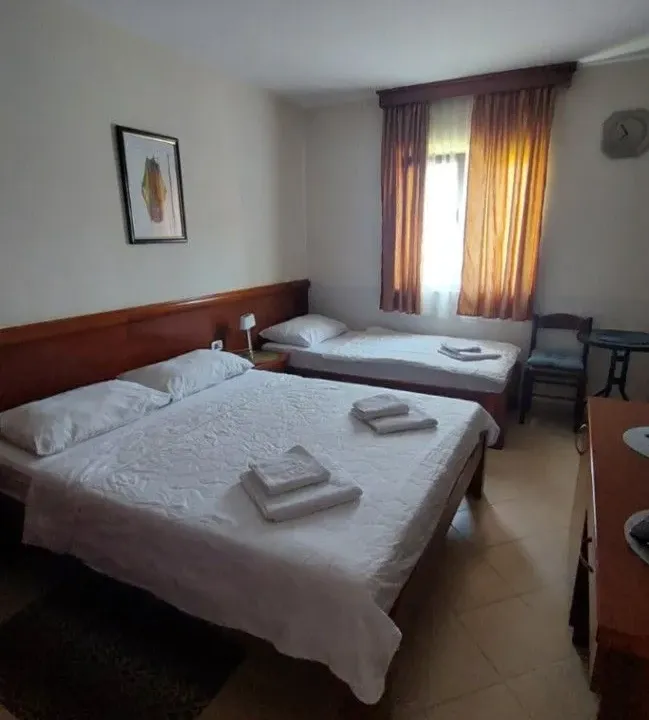 Rent, studio apartment, 24m², Dubovica, Budva