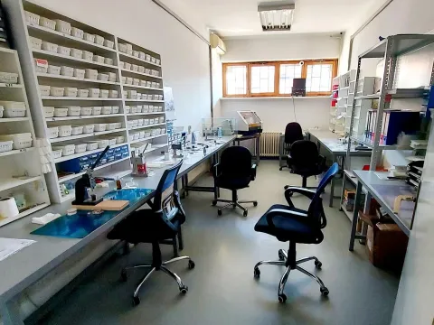 Izdavanje, poslovni prostor, 831m², Trstenik, Srbija - image 4