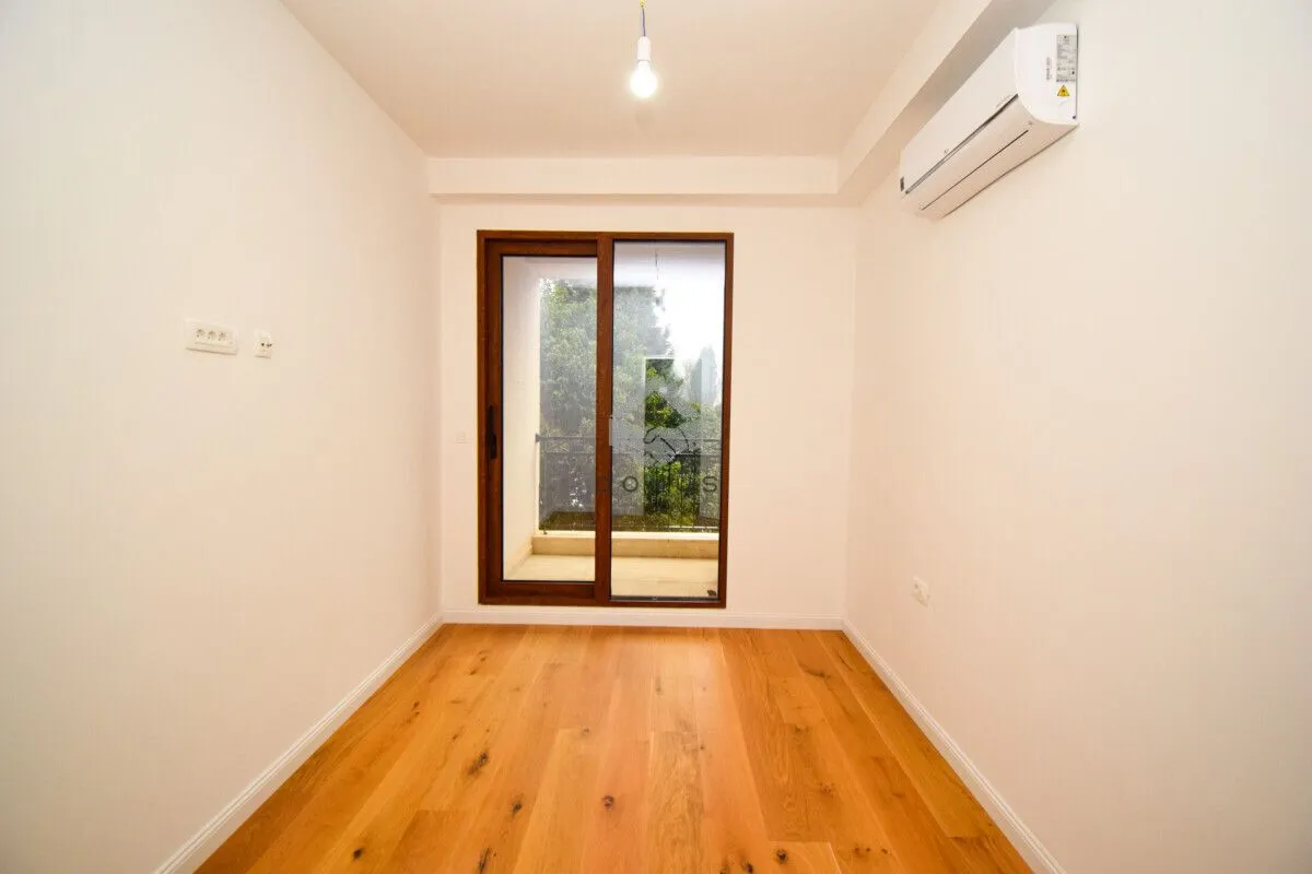 Rent, office space, 100m², Centar, Podgorica