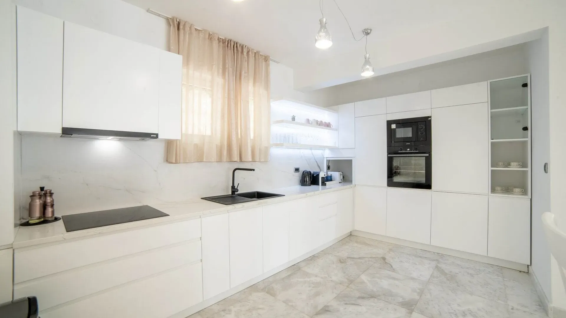 Sale, house, 405m², Kotor, Crna Gora
