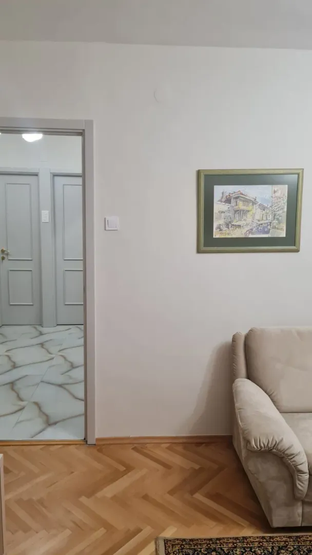 Izdavanje, dvosoban stan, 63m², Preko Morače, Podgorica