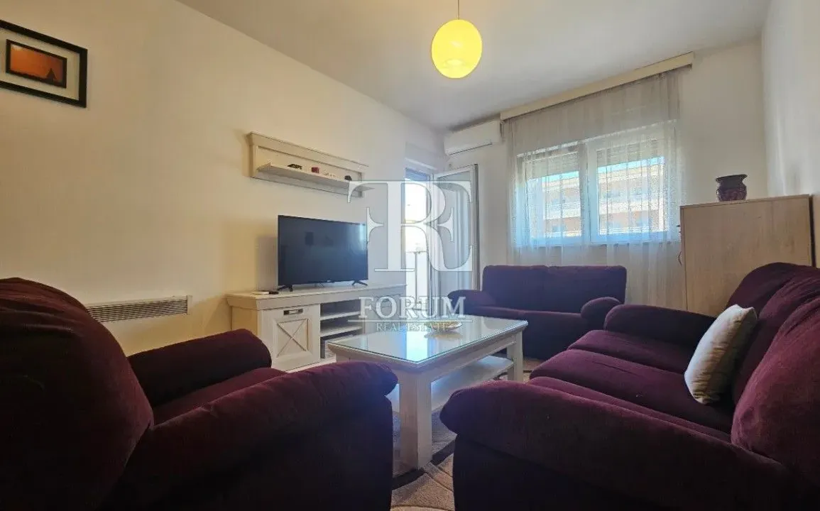 Izdavanje, jednosoban stan, 47m², City Kvart, Podgorica