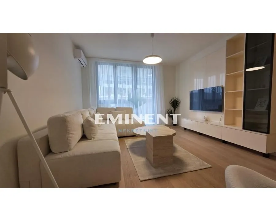 Izdavanje, dvosoban stan, 52m², Savski Venac, Beograd