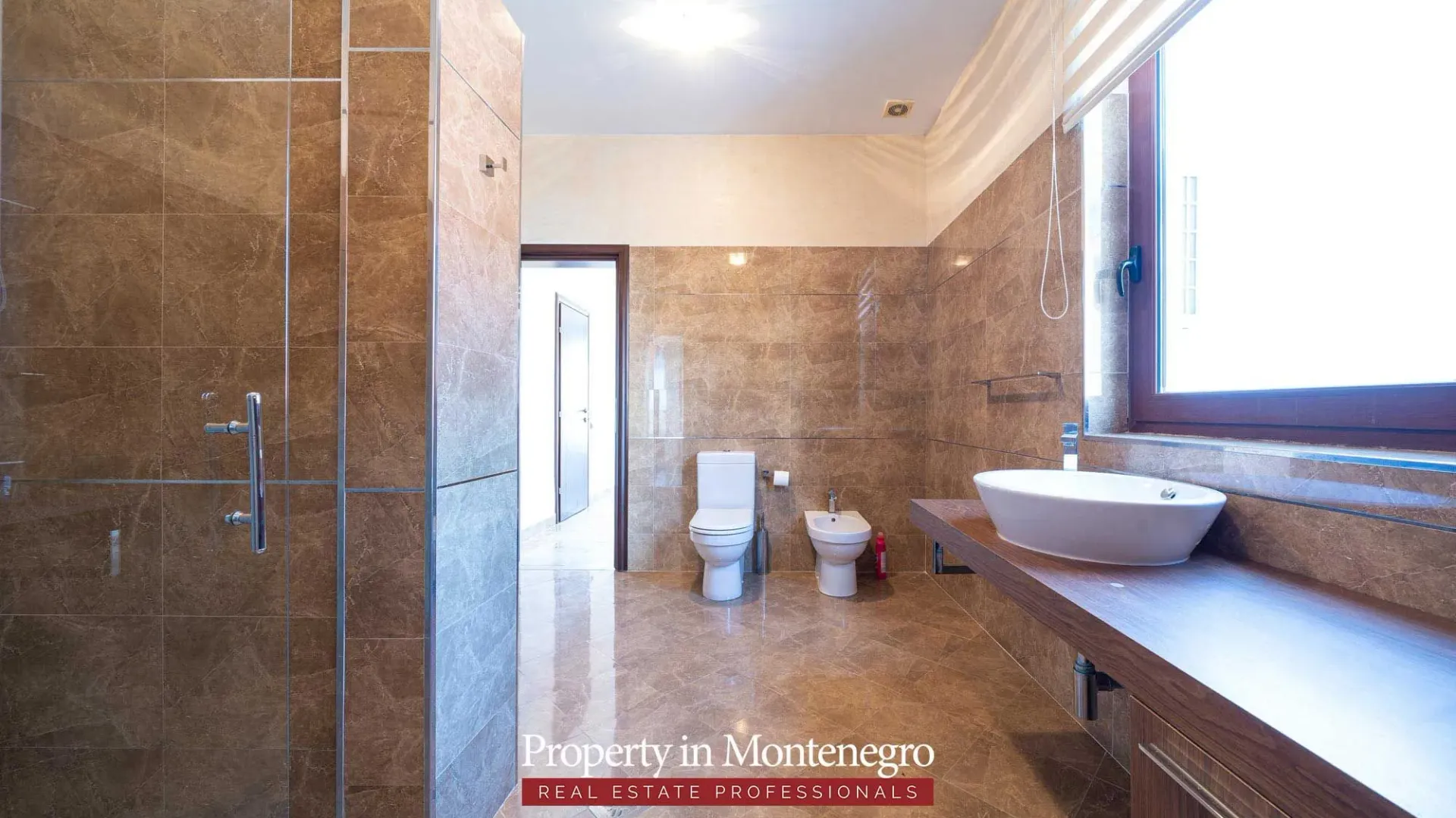 Sale, house, 971m², Petrovac, Budva