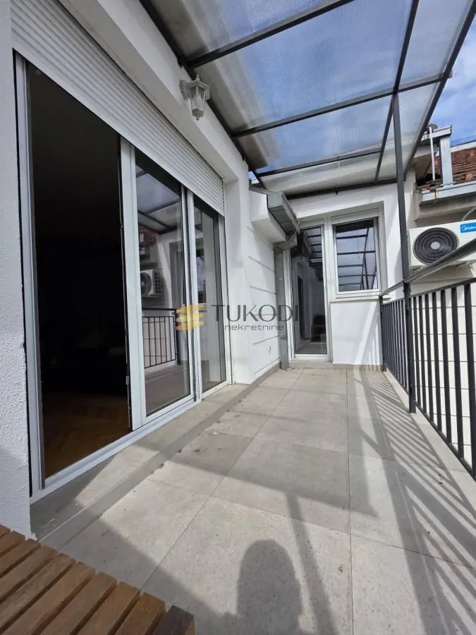 Prodaja, stan, 156m², Centar, Novi Sad