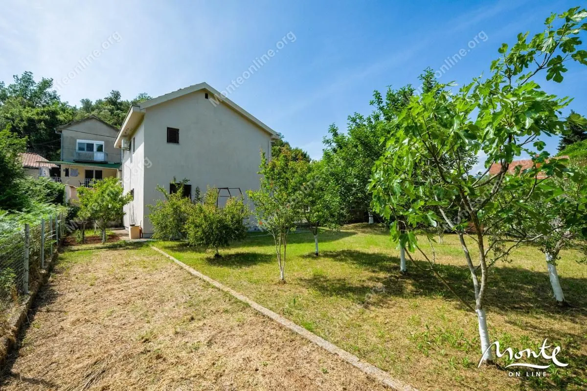 Prodaja, kuća, 116m², Tivat, Crna Gora