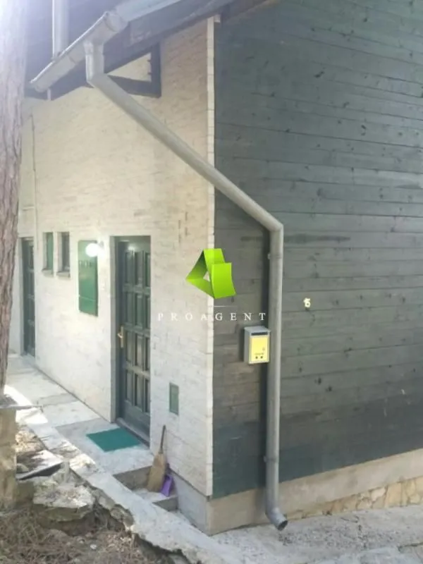 Prodaja, trosoban stan, 52m², Vrnjačka Banja, Srbija