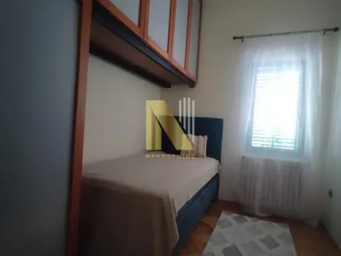 Izdavanje, trosoban stan, 55m², Centar, Novi Sad - image 9