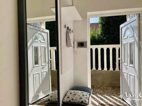 Sale, two bedroom apartment, 120m², Krašići, Tivat - image 10