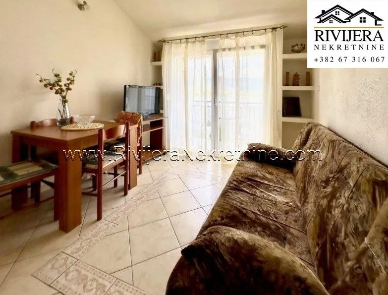 Sale, house, 370m², Đuraševići, Tivat