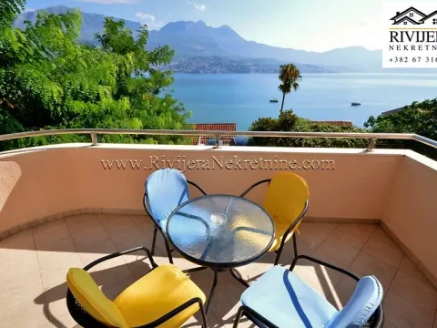 Prodaja, dvosoban stan, 75m², Njivice, Herceg Novi - image 2