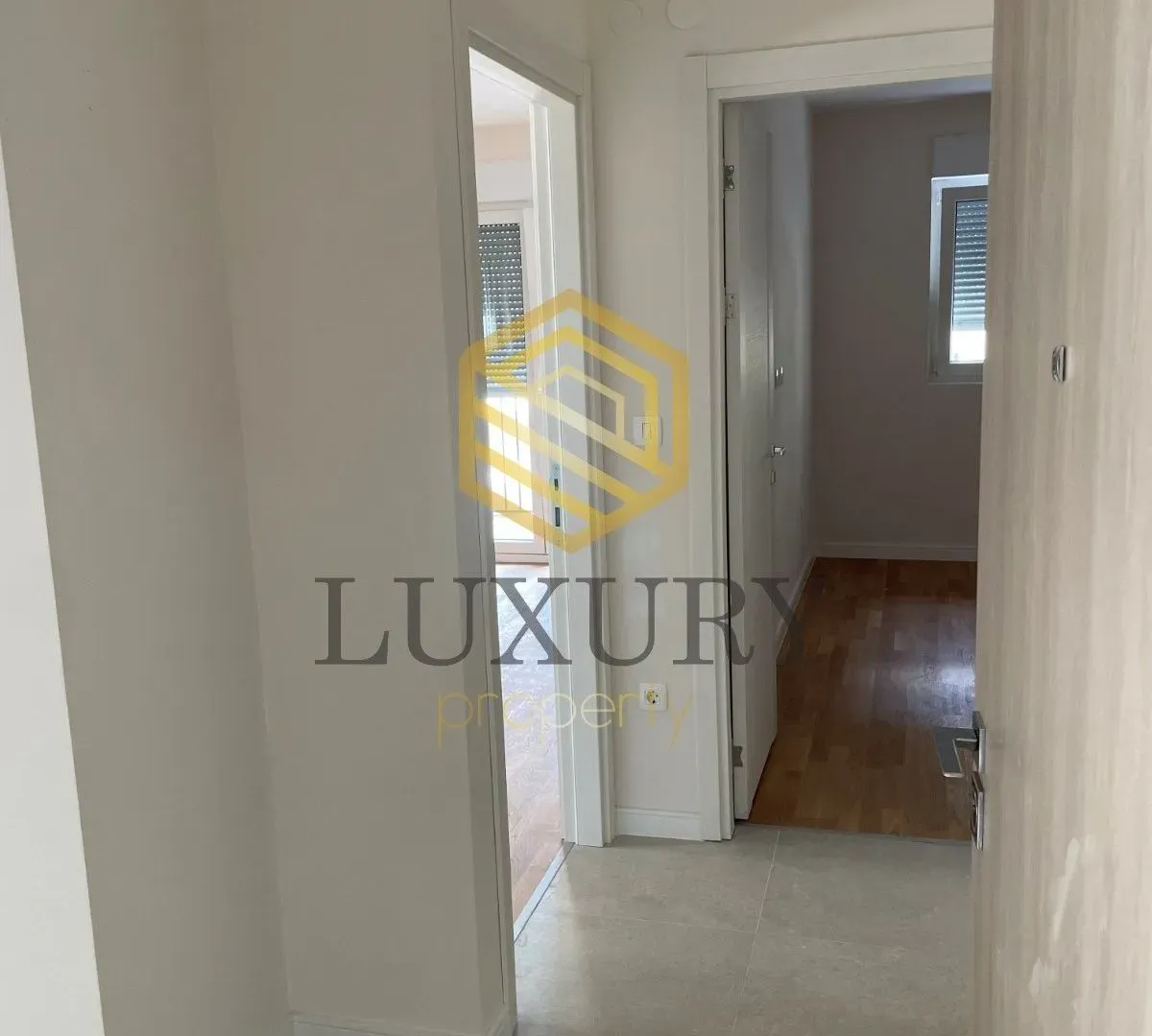 Rent, one bedroom apartment, 40m², Pobrežje, Podgorica