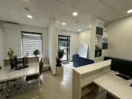 Izdavanje, poslovni prostor, 100m², Stari Aerodrom, Podgorica - image 6