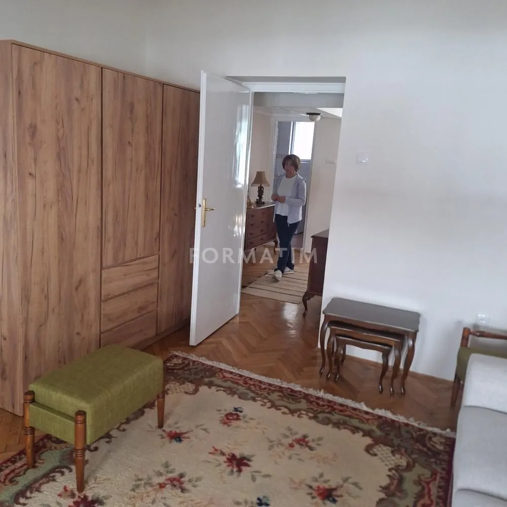 Rent, one bedroom apartment, 40m², Vračar Centar, Vračar Sve Podlokacije