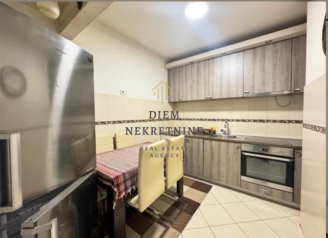 Izdavanje, jednosoban stan, 42m², Podgorica, Crna Gora