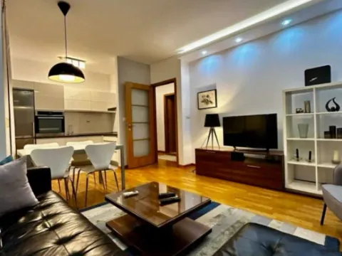 Izdavanje, jednosoban stan, 47m², City Kvart, Podgorica