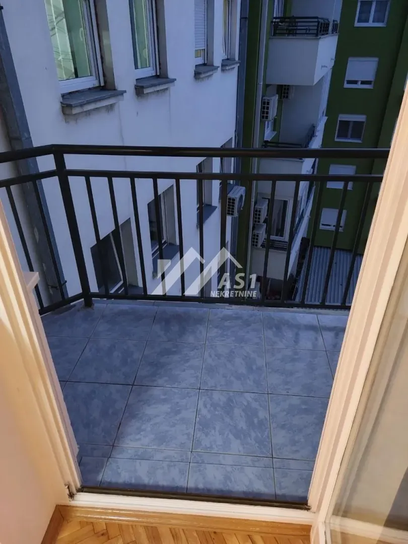 Rent, one bedroom apartment, 33m², Grbavica, Novi Sad Sve Podlokacije