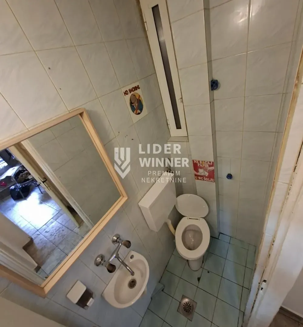 Sale, office space, 41m², Stari Grad, Beograd