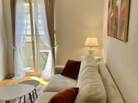 Izdavanje, jednosoban stan, 42m², Central Point, Podgorica - image 2