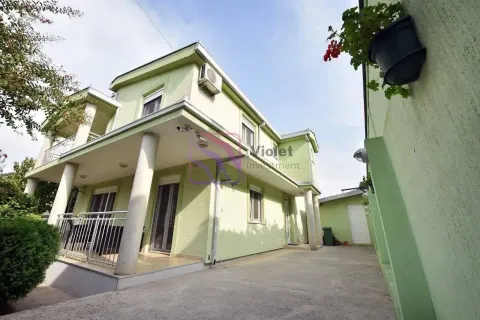 Prodaja, kuća, 175m², Velje Brdo, Podgorica - image 15