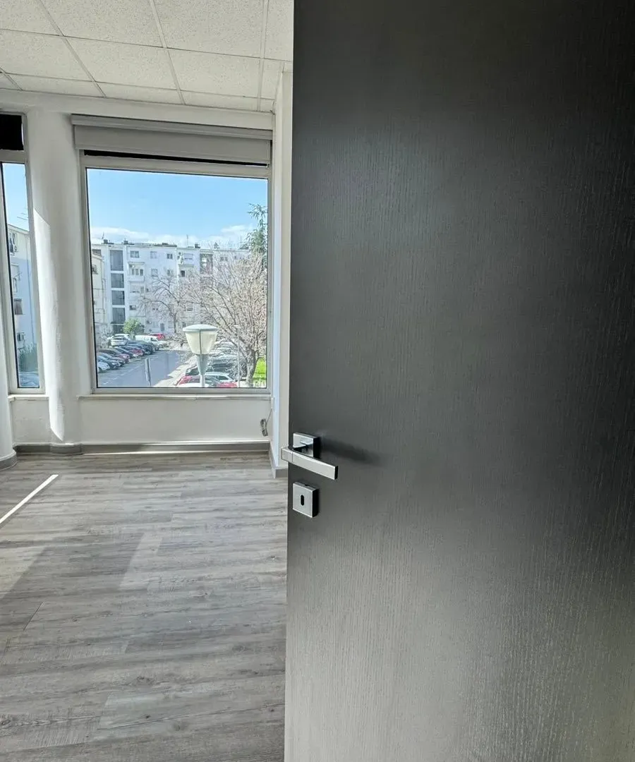 Rent, office space, 120m², Preko Morače, Podgorica