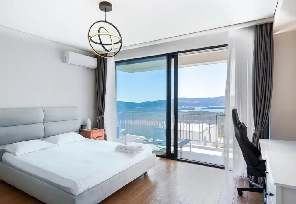 Sale, house, 200m², Kavač, Kotor